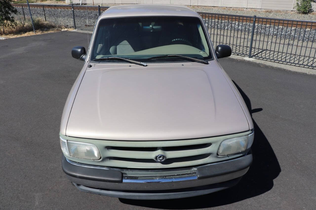 Used 1997 MAZDA B-Series Pickup 4x4 Cab Plus B4000 image 2
