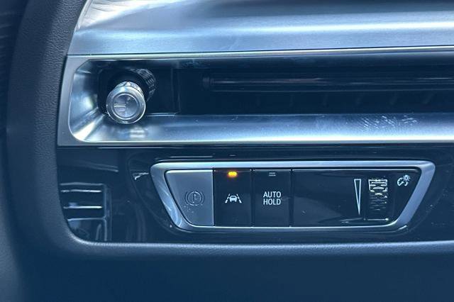 New 2026 Cadillac Lyriq Luxury image 30