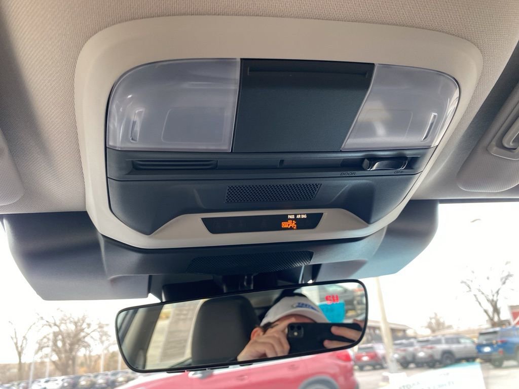 Used 2025 Subaru Impreza 2.0i w/ Popular Package #1A image 17