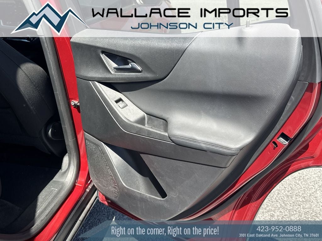 Used 2025 Chevrolet Equinox LT w/ Safety and Technology Package AWD/4WD image 37