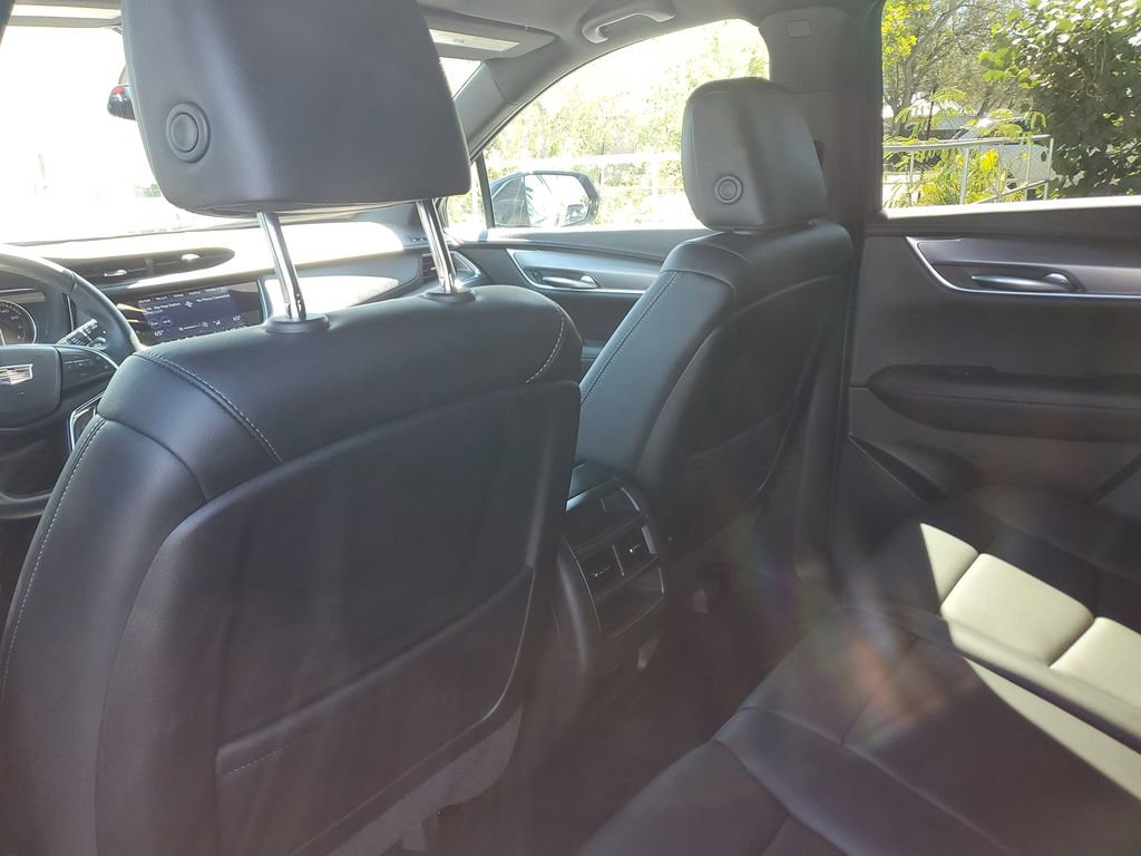 Certified 2022 Cadillac XT5 Luxury image 15