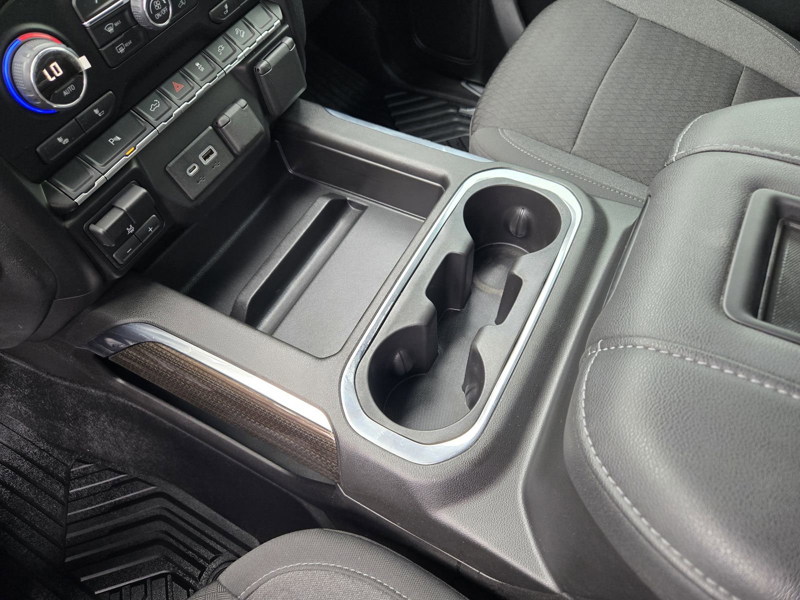 Used 2022 Chevrolet Silverado 1500 LT Trail Boss w/ Convenience Package II AWD/4WD image 18