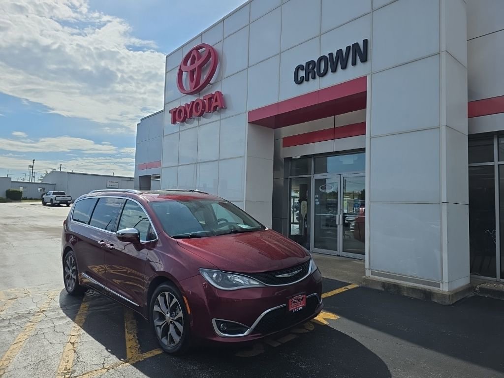 Used 2017 Chrysler Pacifica Limited