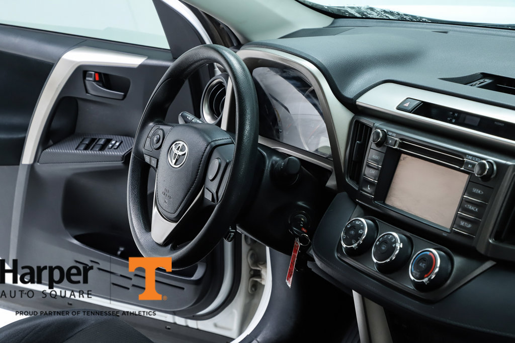 Used 2015 Toyota RAV4 LE FWD image 70