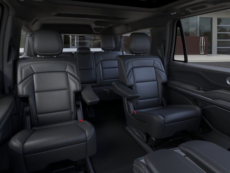 New 2025 Lincoln Navigator L Reserve w/ Jet Appearance Package image 11