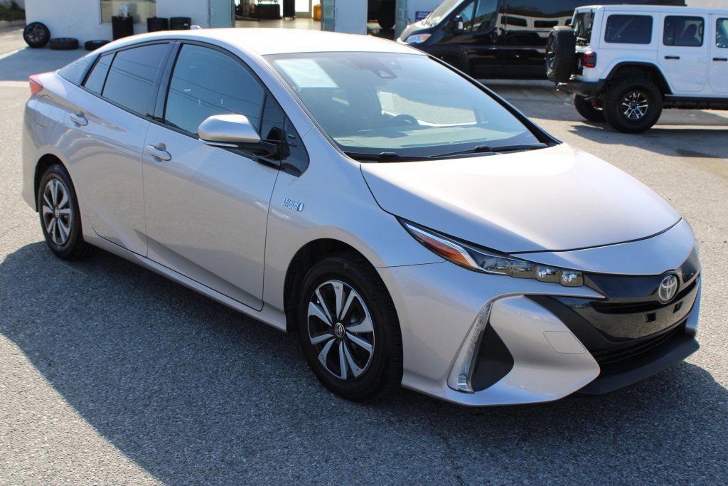 Used 2019 Toyota Prius Prime Premium w/ Carpet Mat Package image 3