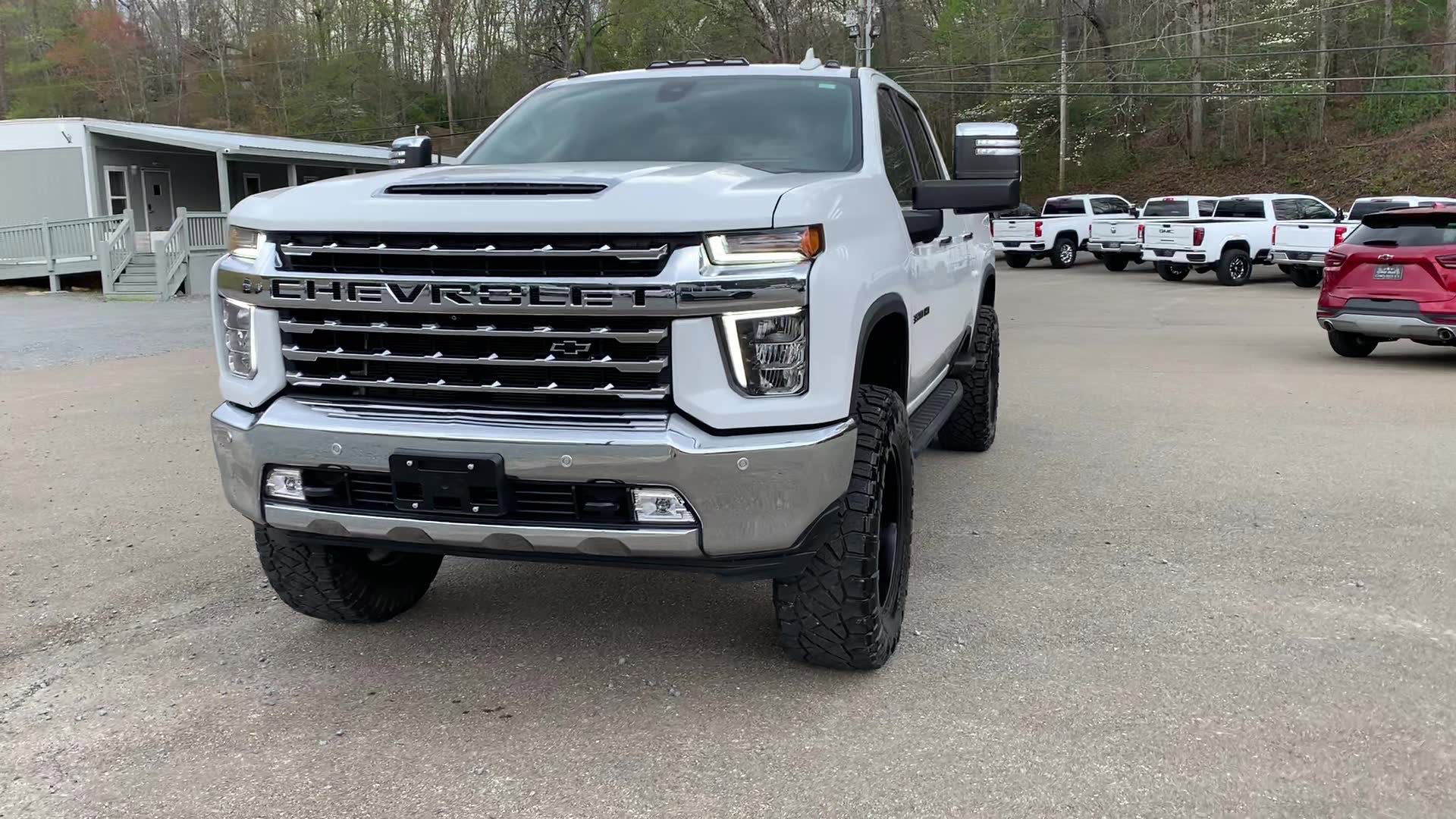 Used 2022 Chevrolet Silverado 3500 LTZ w/ LTZ Convenience Package image 11