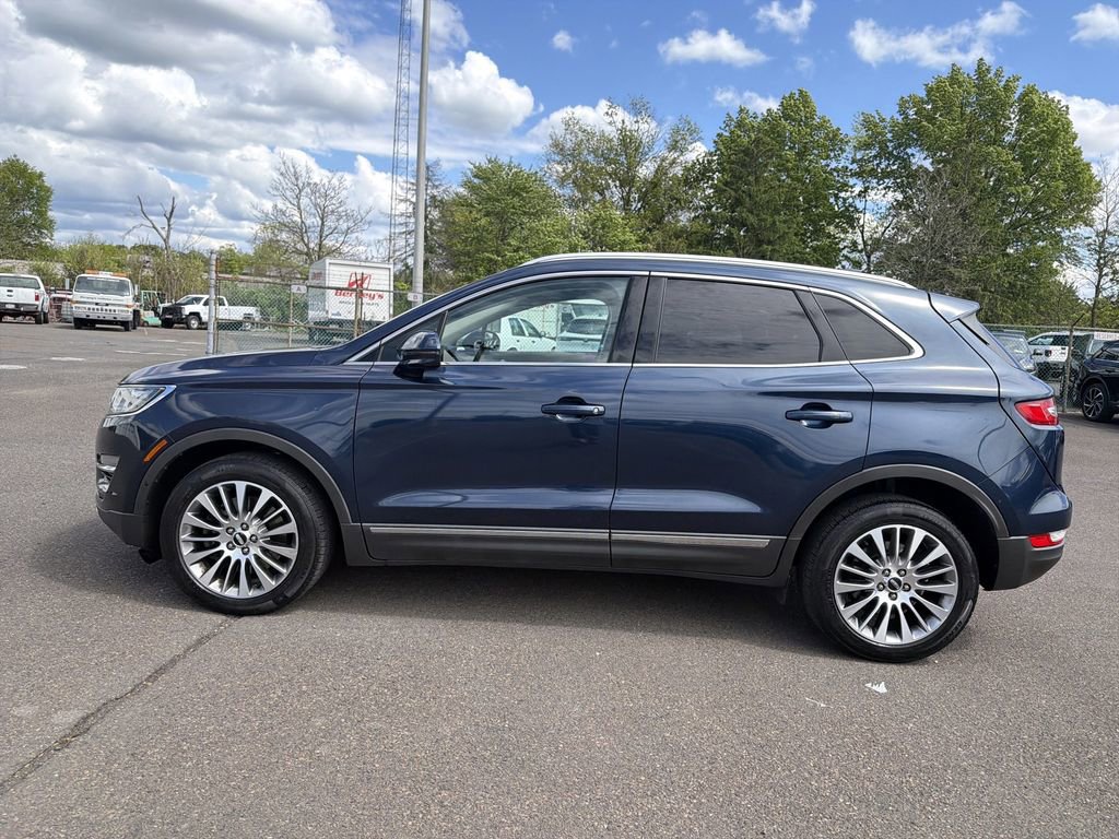 Used 2017 Lincoln MKC Reserve AWD/4WD image 2