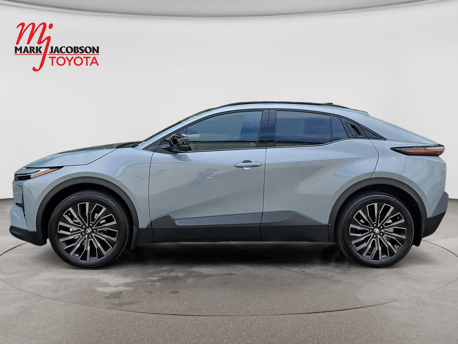 Used 2026 Toyota C-HR w/ Cold Weather Package AWD/4WD image 14
