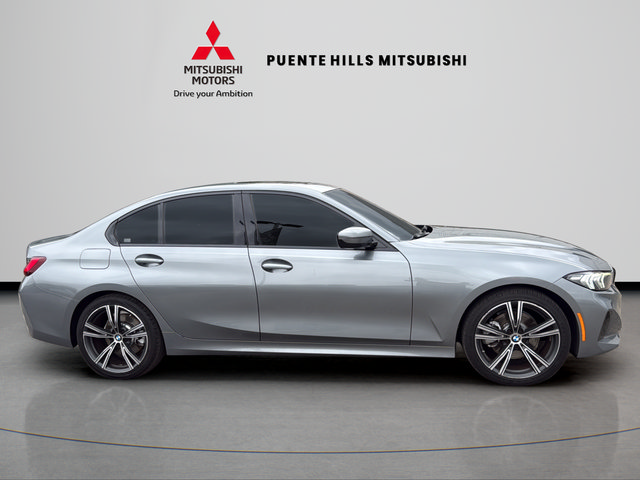 Used 2023 BMW 330i Sedan w/ Premium Package RWD image 5