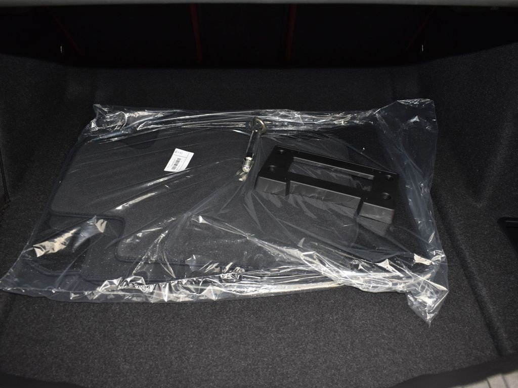 New 2026 BMW 330i Sedan w/ M Sport Package image 17