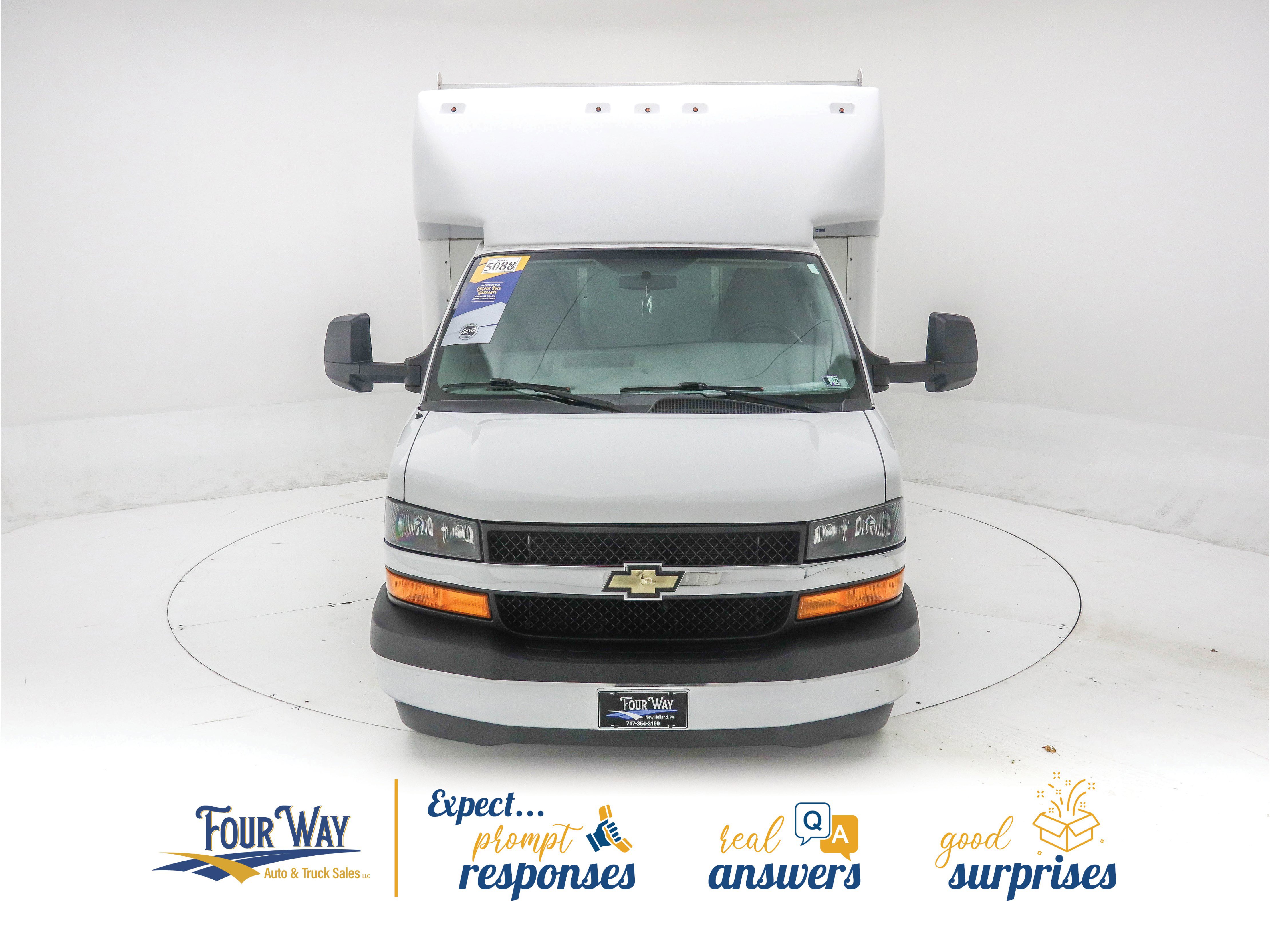 Used 2020 Chevrolet Express 3500 w/ Power Convenience Package image 8