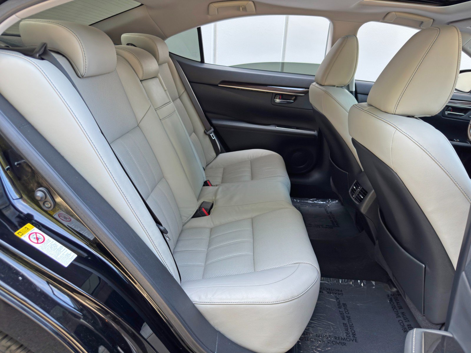 Used 2016 Lexus ES 350 w/ Luxury Package w/Wood Trim FWD image 37