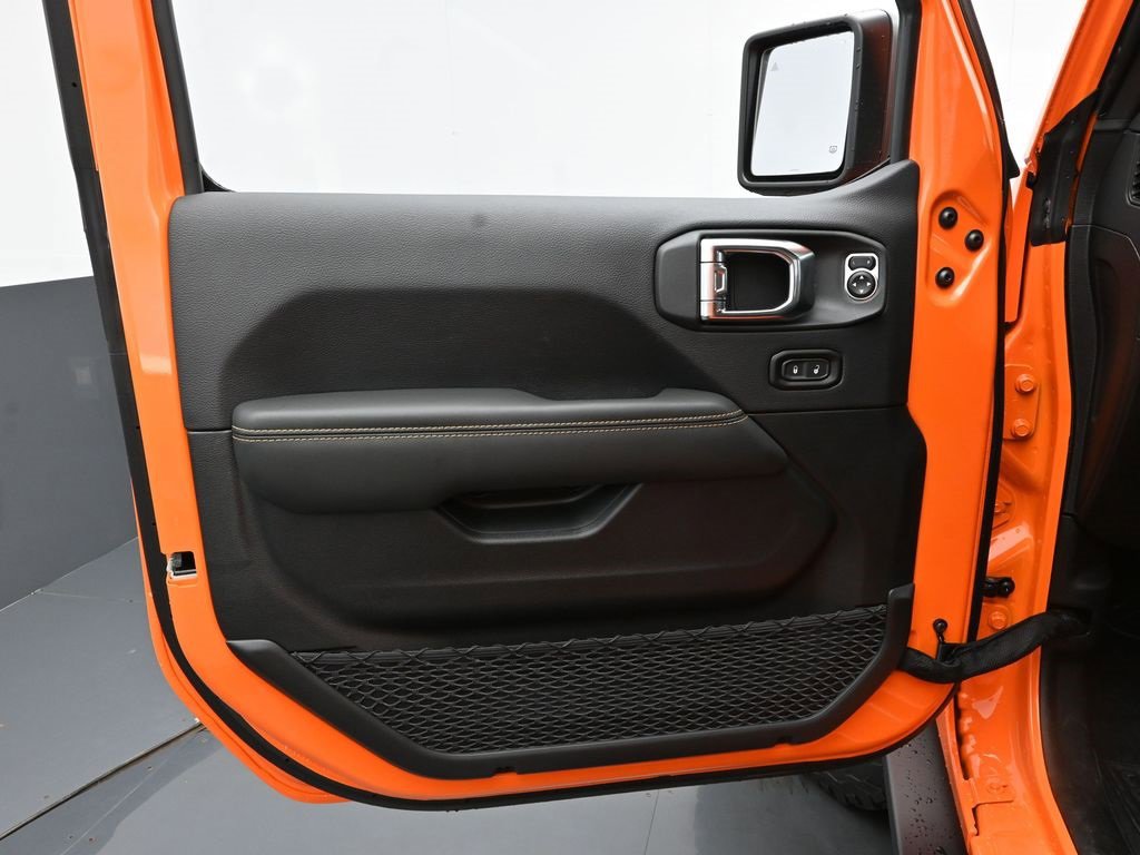 New 2025 Jeep Wrangler Unlimited Rubicon 392 image 9