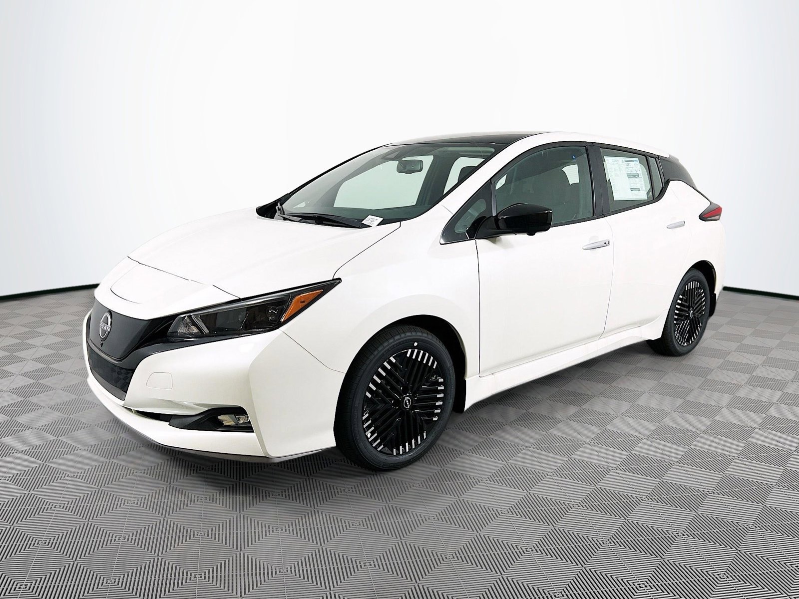 New 2025 Nissan Leaf SV Plus FWD image 2