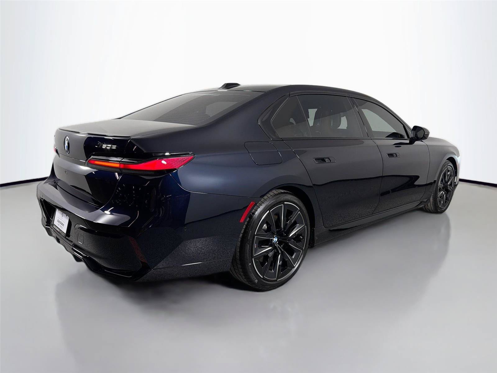 New 2026 BMW 750e xDrive w/ Executive Package AWD/4WD image 6