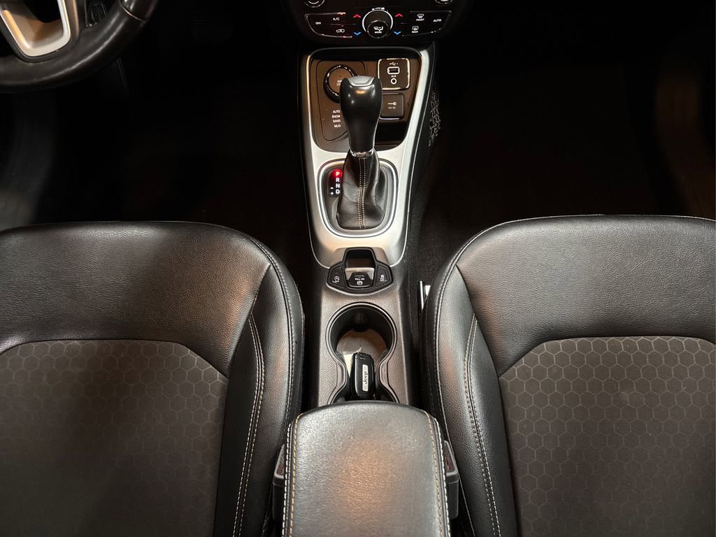 Used 2020 Jeep Compass Latitude w/ Popular Equipment Group image 20