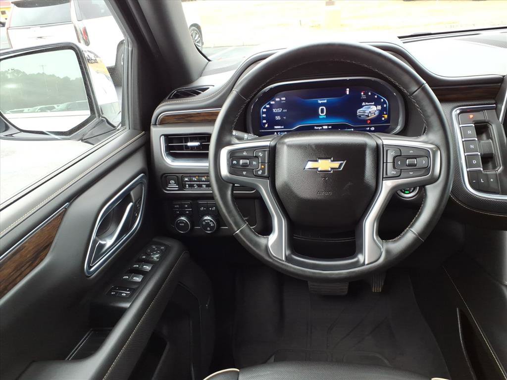 Used 2023 Chevrolet Suburban Premier image 28