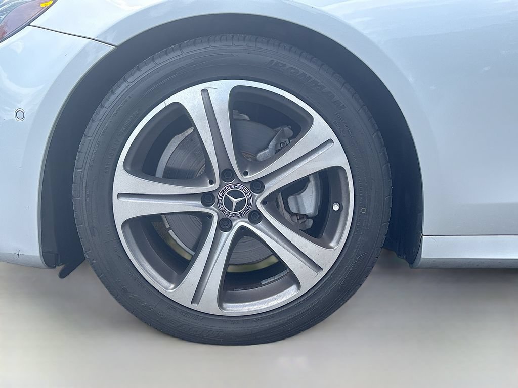 Used 2018 Mercedes-Benz E 300 image 13