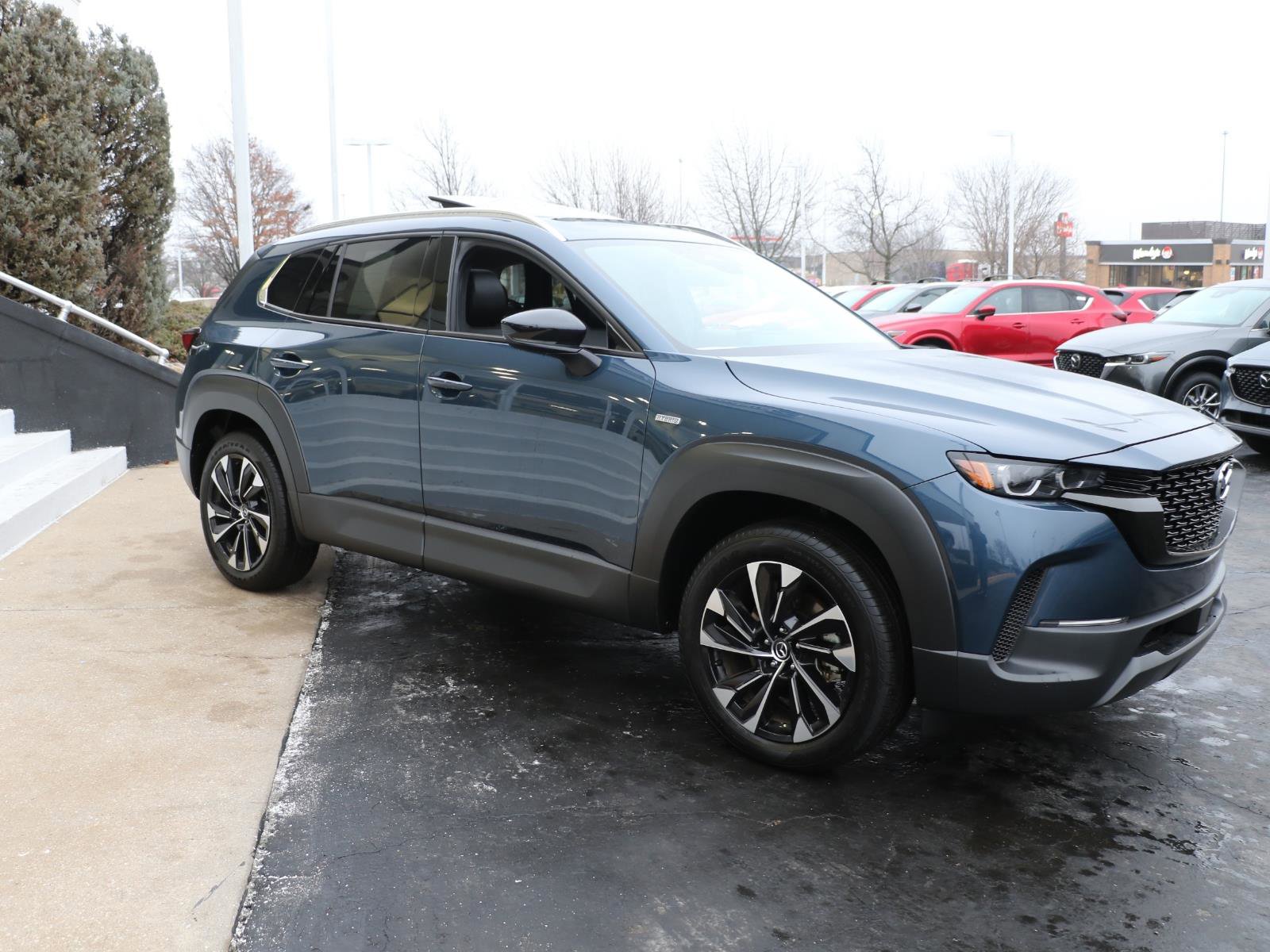 Certified 2025 MAZDA CX-50 2.5 Hybrid w/ Premium Plus Pkg image 6