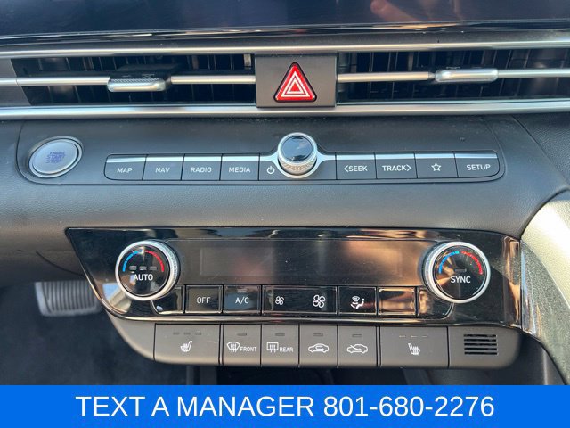 Used 2025 Hyundai Elantra SEL FWD image 25