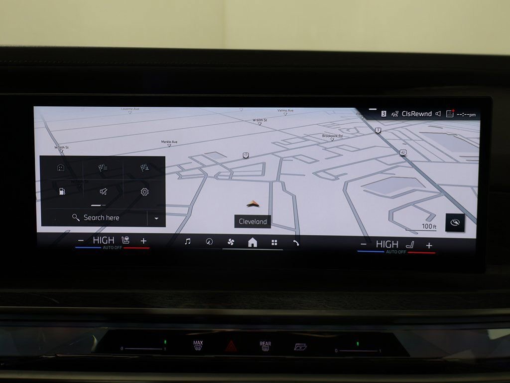 Used 2025 BMW 740i xDrive image 51