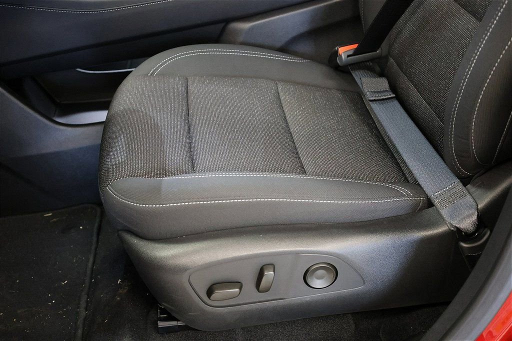 New 2025 Chevrolet Traverse LT w/ Enhanced Driving Package FWD image 37
