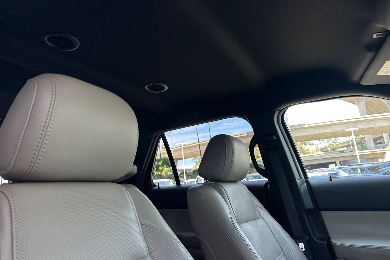 Used 2012 Ford Explorer Limited image 17