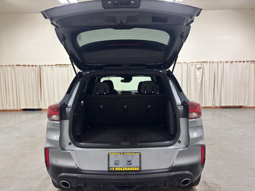 Used 2023 Chevrolet TrailBlazer RS w/ Convenience Package image 34