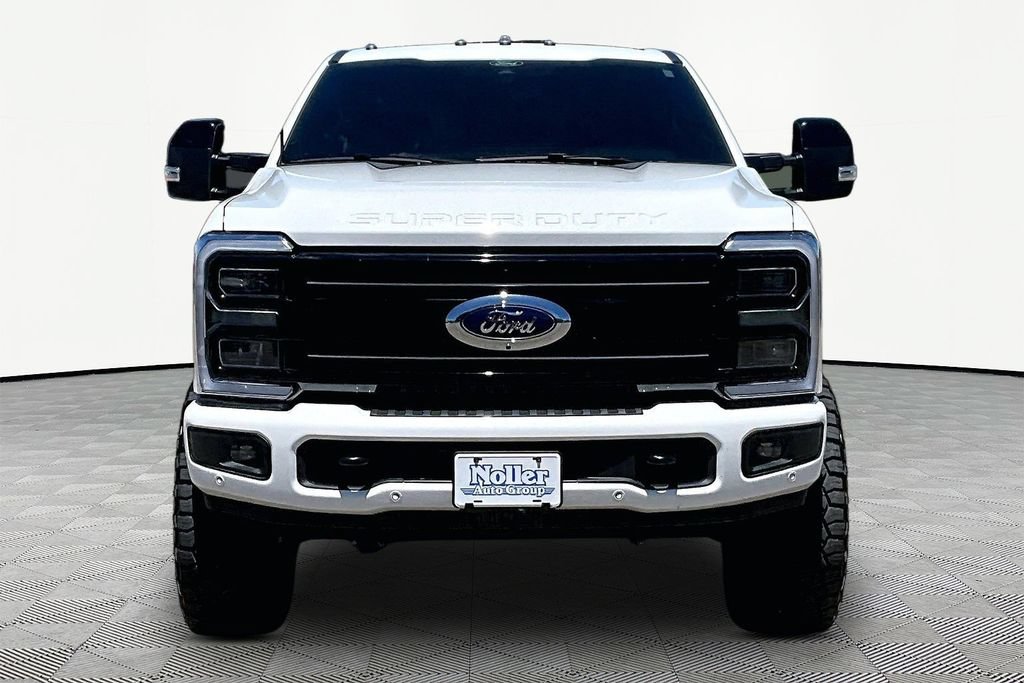 Used 2026 Ford F250 Platinum w/ Tremor Off-Road Package AWD/4WD image 3