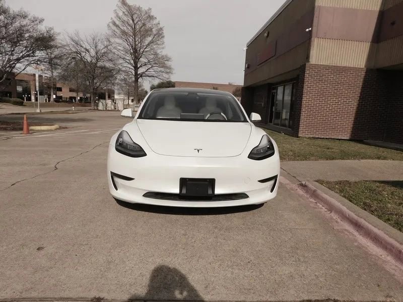 Used 2020 Tesla Model 3 Standard Range Plus image 5