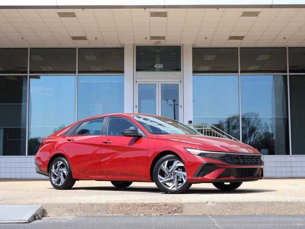 New 2025 Hyundai Elantra Sport