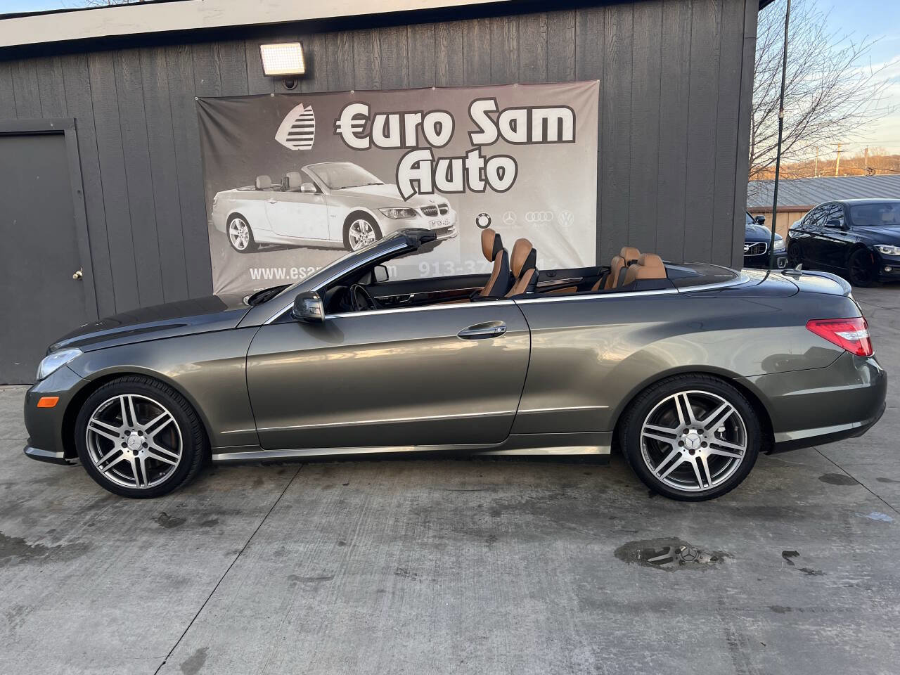 Used 2011 Mercedes-Benz E 550 Cabriolet image 4