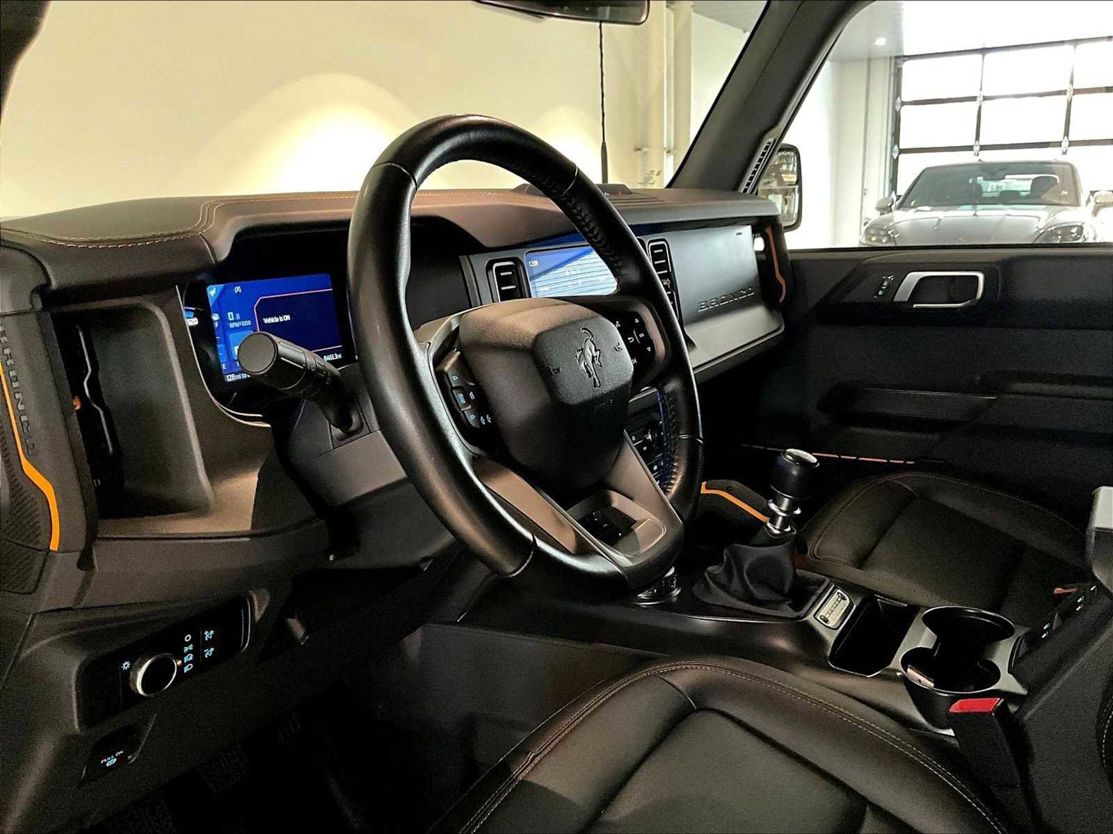 Used 2024 Ford Bronco Badlands image 7