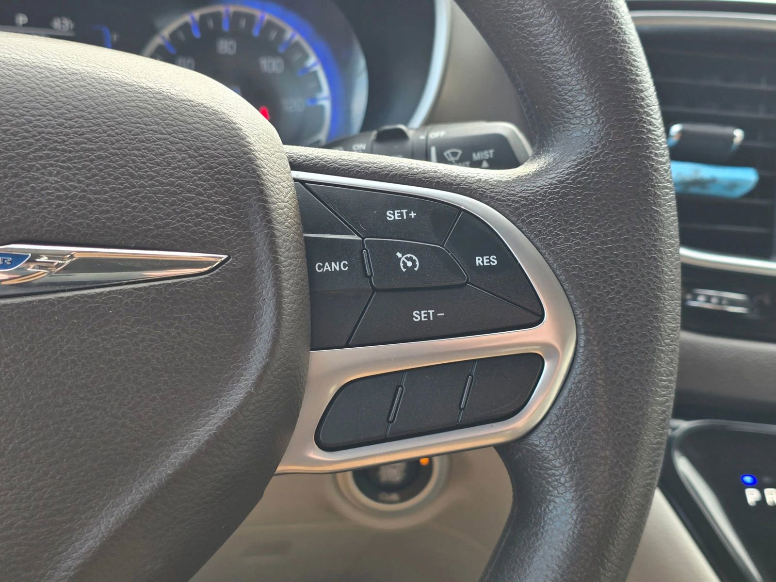 Used 2021 Chrysler Voyager Lxi image 26