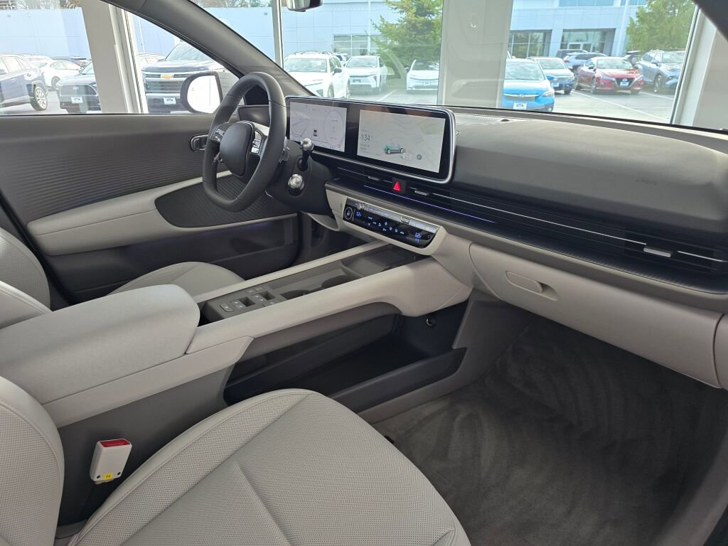 New 2025 Hyundai Ioniq 6 SEL image 31