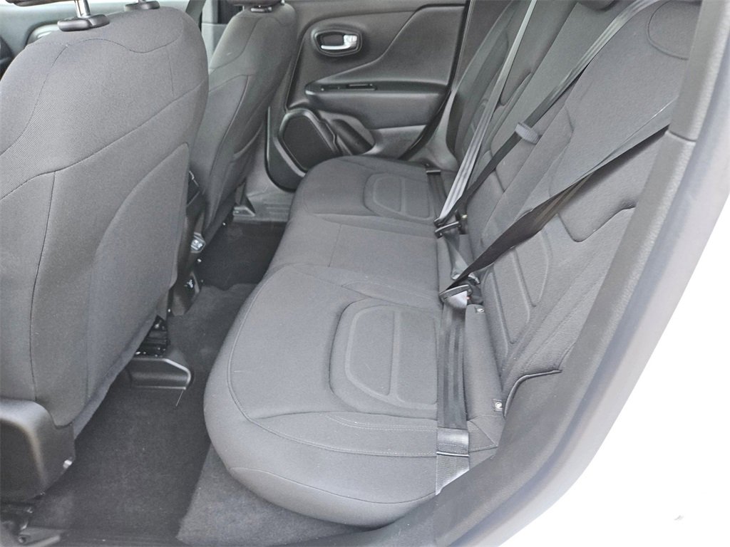 Used 2022 Jeep Renegade Latitude w/ Convenience Group image 12