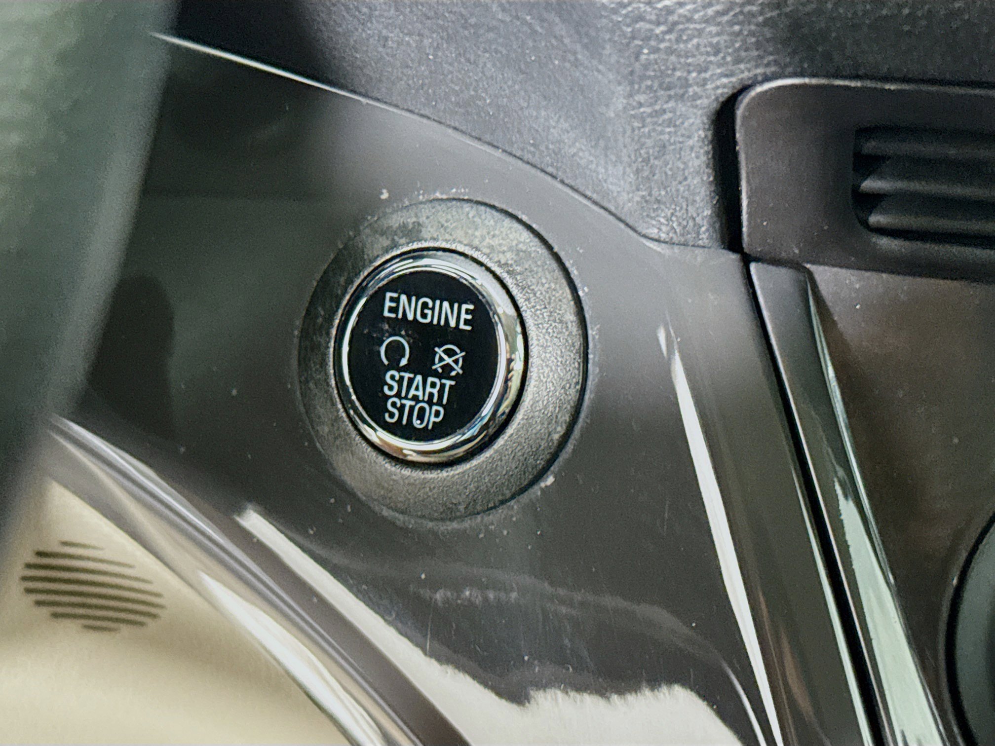 Used 2016 Ford Escape Titanium w/ Equipment Group 301A image 20