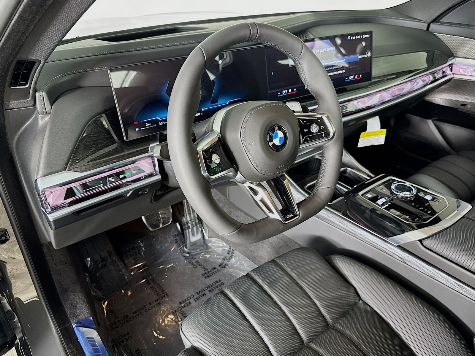 New 2026 BMW 760i xDrive w/ Premium Package AWD/4WD image 9