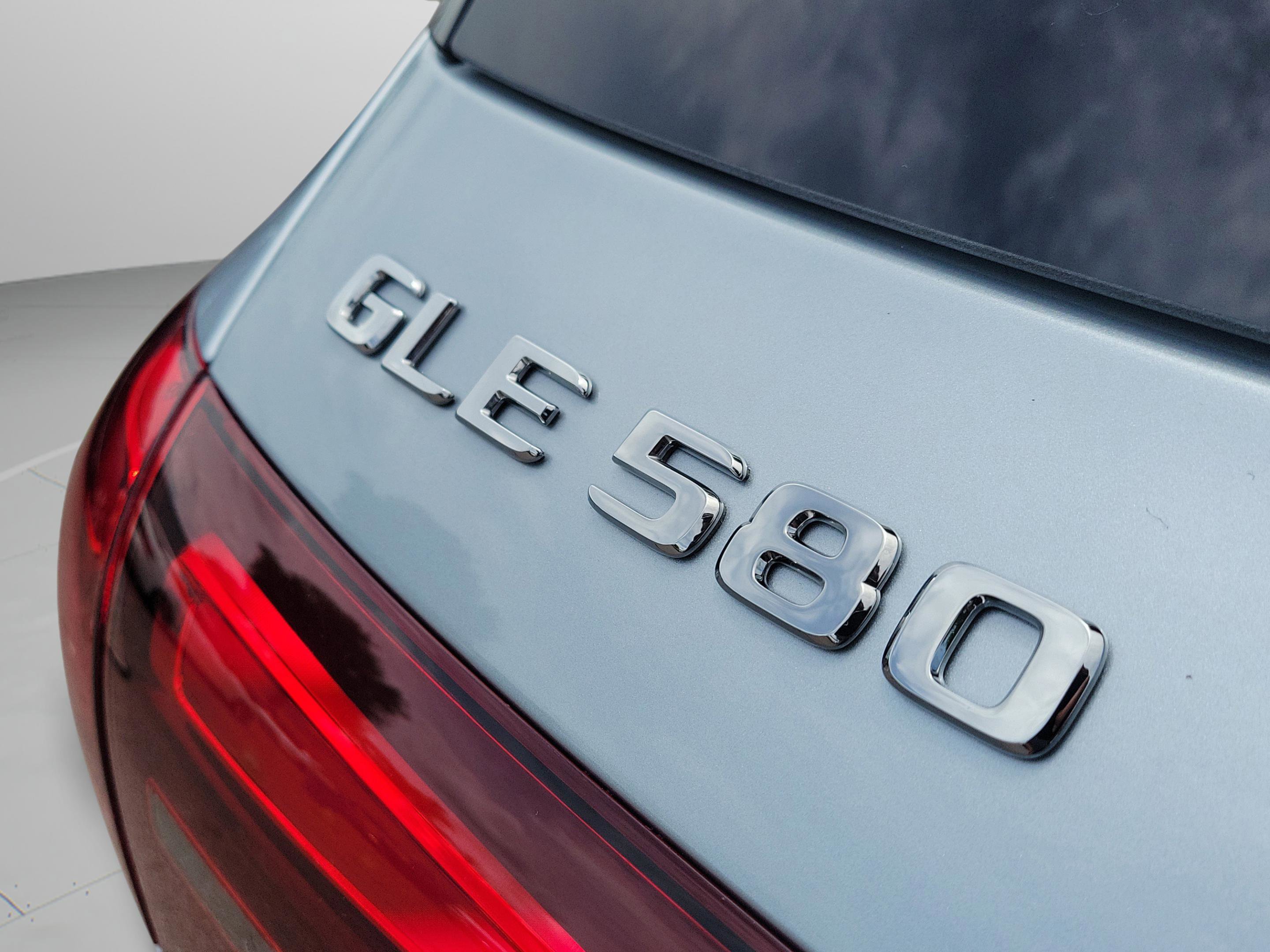 New 2026 Mercedes-Benz GLE 580 4MATIC image 32