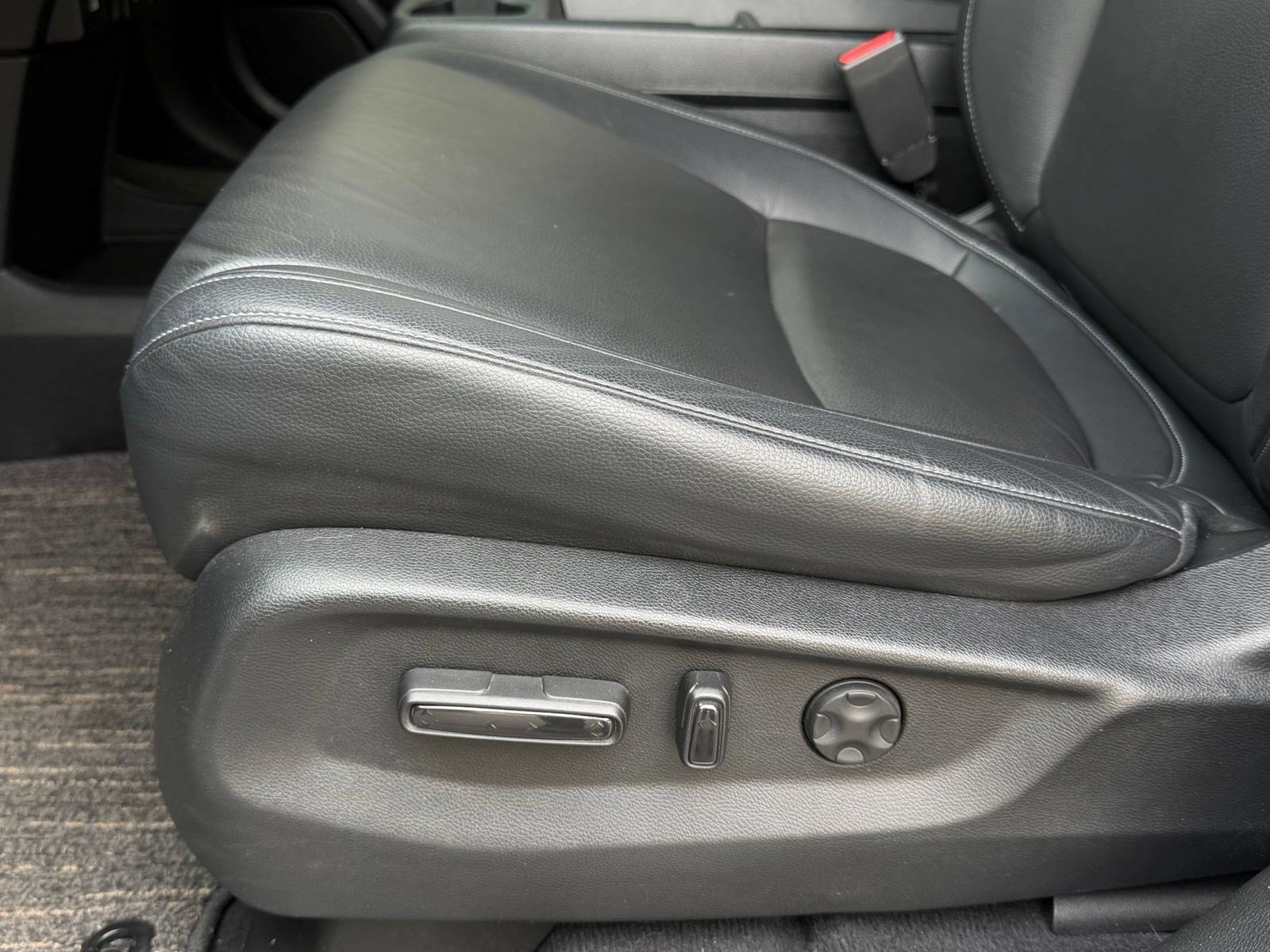 Used 2023 Honda Odyssey Touring image 15