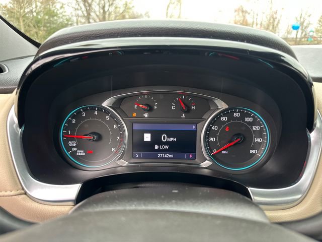 Used 2023 Chevrolet Traverse LT w/ LT Premium Package AWD/4WD image 36