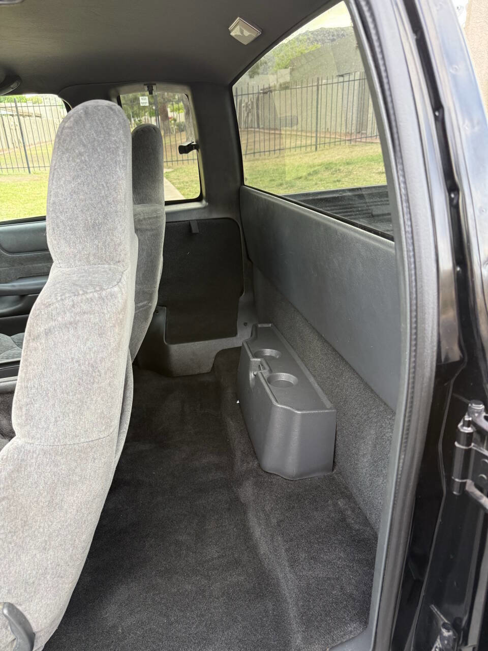 Used 2002 Chevrolet S10 Pickup LS w/ LS Preferred Equipment Group image 19