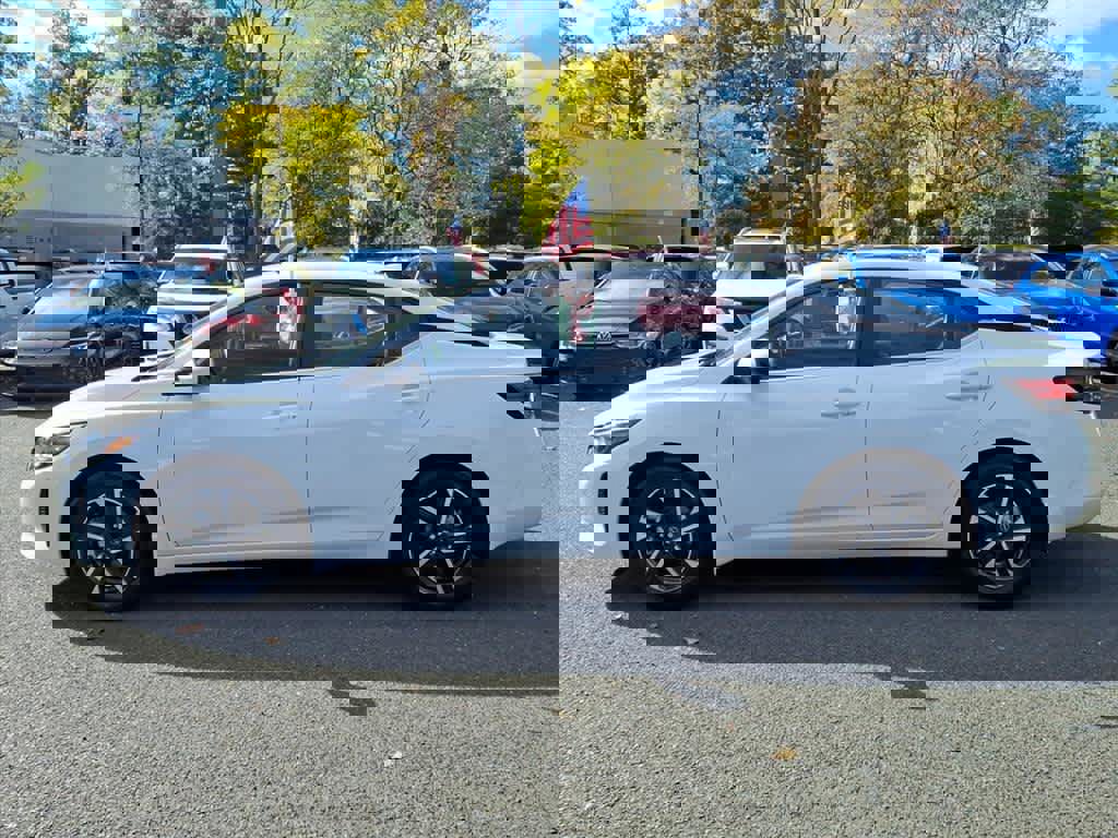 Used 2025 Nissan Sentra SV w/ All-Weather Package image 4