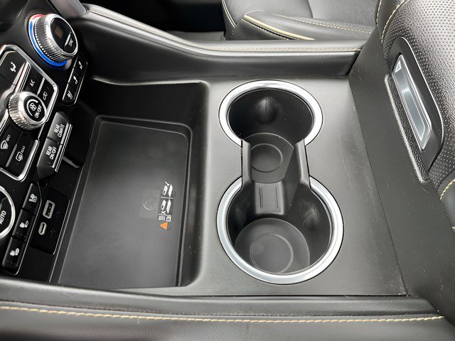 Certified 2023 GMC Yukon SLT AWD/4WD image 19