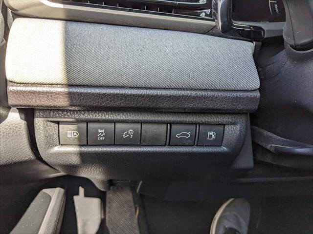 Used 2025 Toyota Camry LE image 24