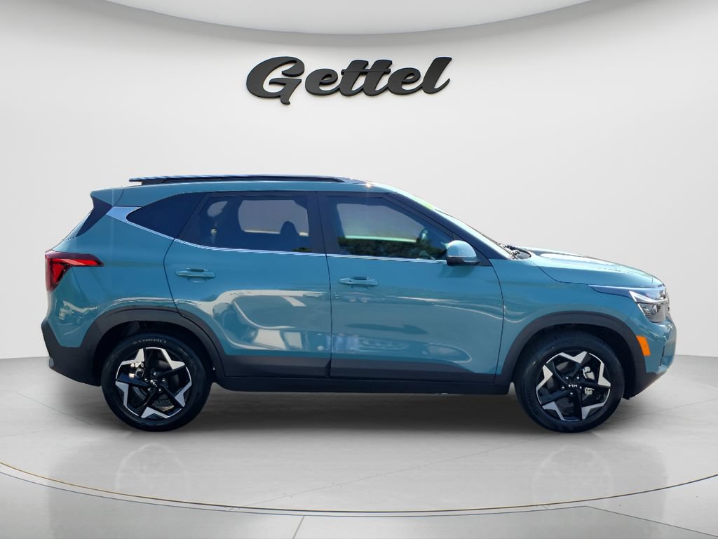 Used 2026 Kia Seltos EX FWD image 4