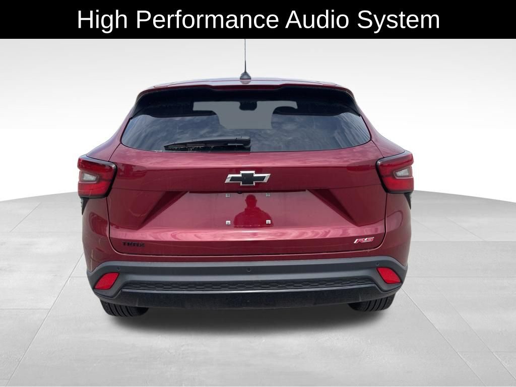 Used 2025 Chevrolet Trax RS w/ Driver Confidence Package FWD image 7
