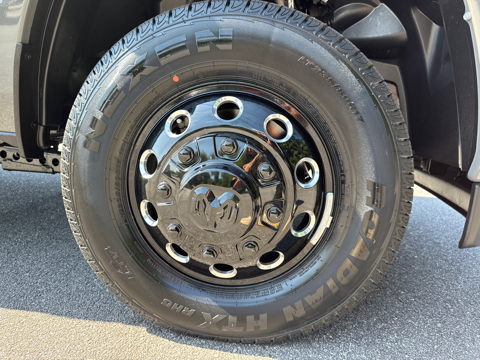 New 2026 RAM 3500 Big Horn AWD/4WD image 14