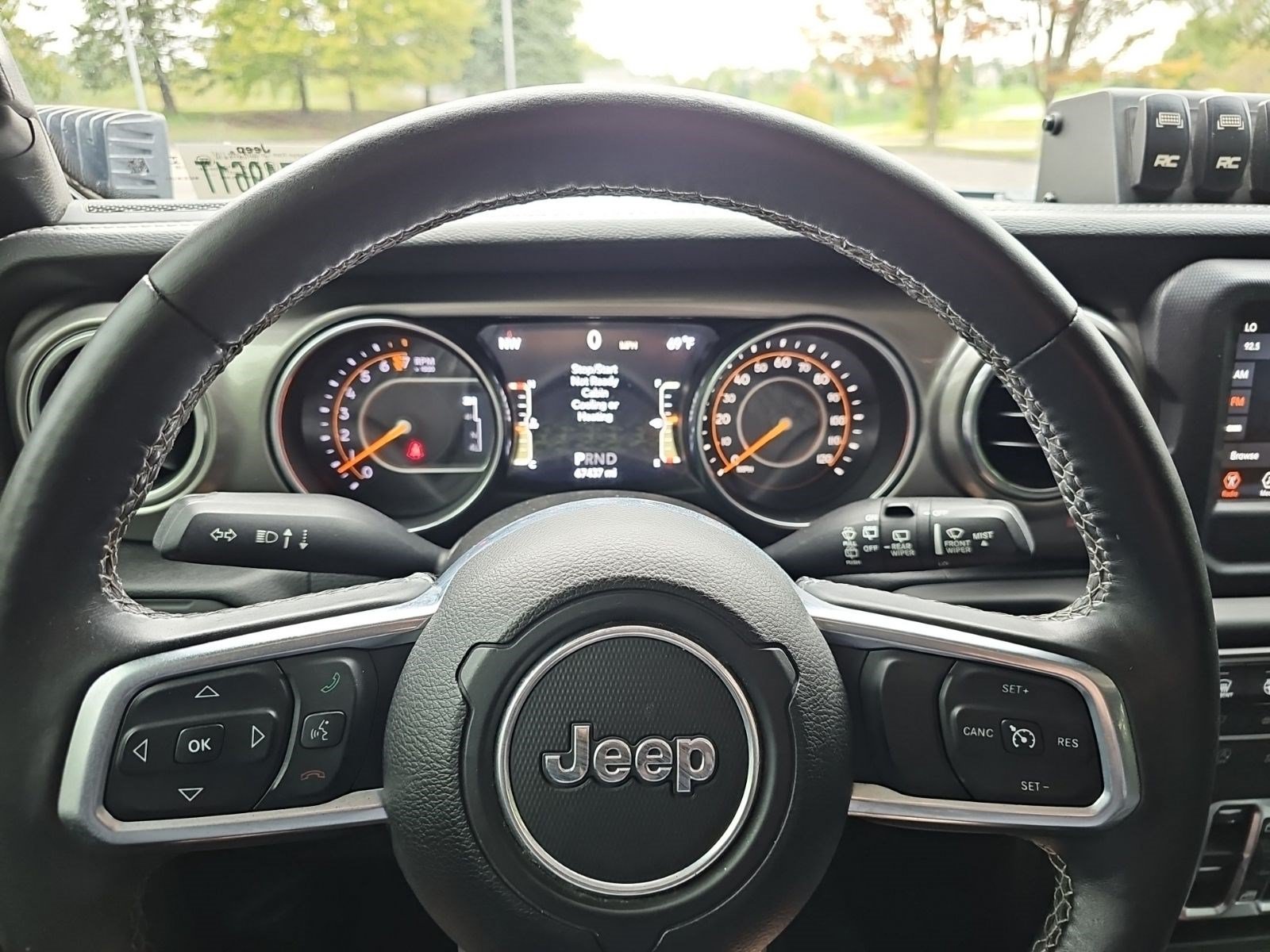 Used 2018 Jeep Wrangler Unlimited Sahara w/ Cold Weather Group AWD/4WD image 22